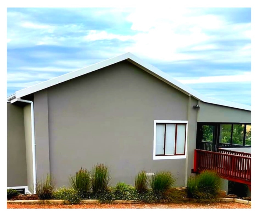 5 Bedroom Property for Sale in Morgans Bay Eastern Cape